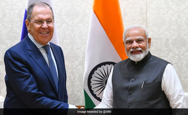 PM Modi meet Russian Foreign Minister :
