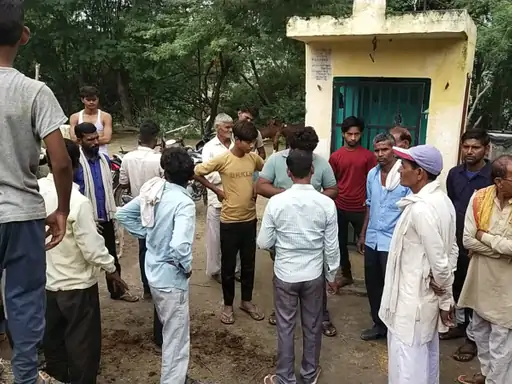 यूपी में शिक्षक की पिटाई से dalit छात्र की मौत