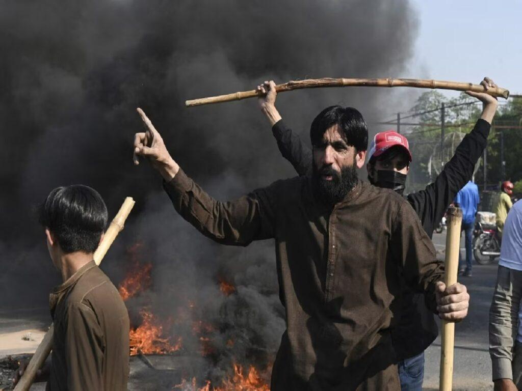 Imran Khan,Pakistan,Imran Khan arrested,इमरान खान,पाकिस्तान,इमरान खान हुए अरेस्ट

